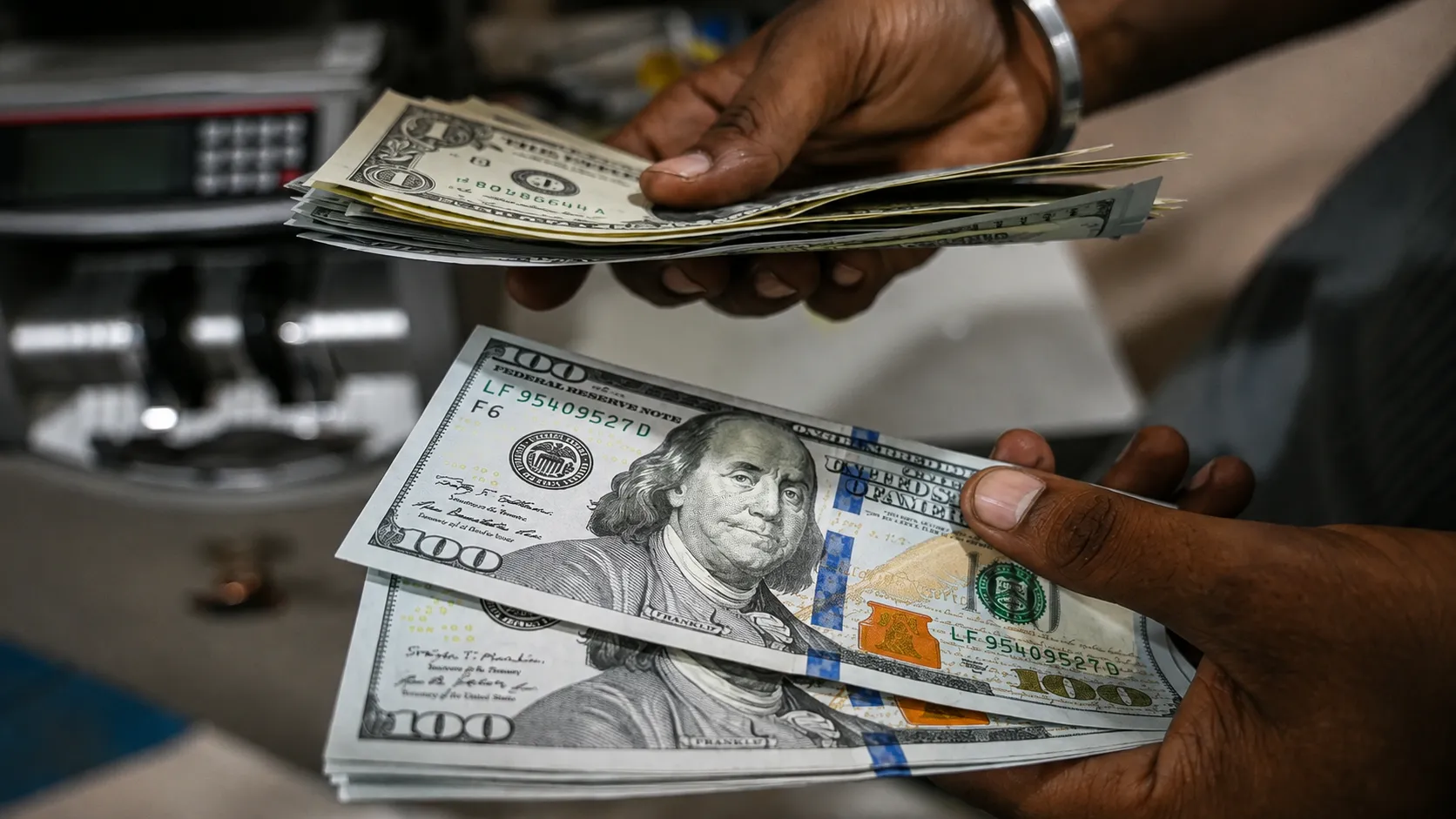 NRIs Pour $60 Billion Into Indian Banks: Inside the Great Dollar Deposit Race